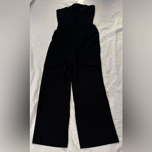 Wilred (Aritzia) Cordial Cargo jumpsuit black size 4 NWT